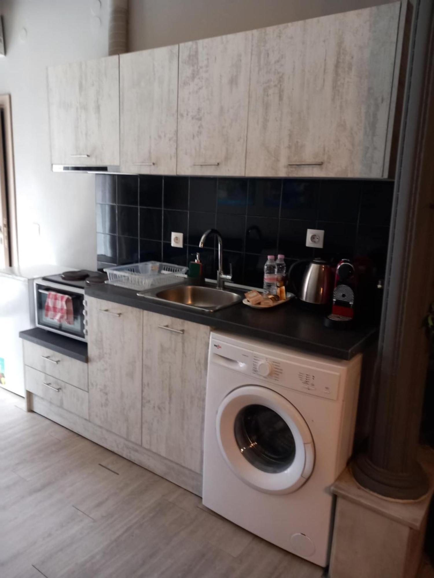 Closer "Egnatia Apartment 1" Thessaloniki Exterior foto
