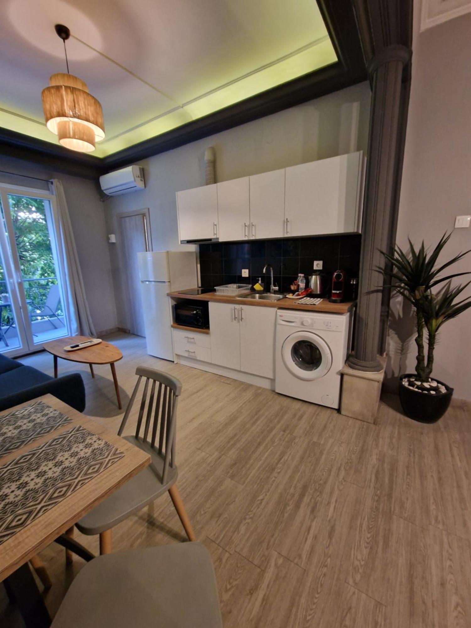 Closer "Egnatia Apartment 1" Thessaloniki Exterior foto
